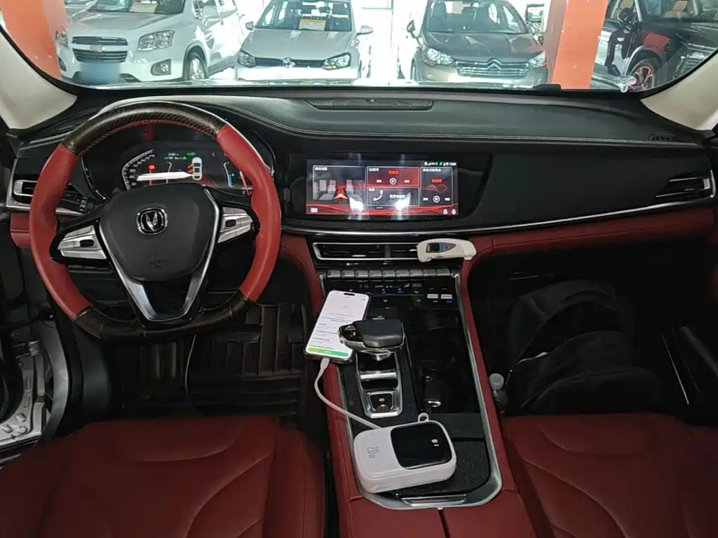 Changan CS85 COUPE 2019 — фото 10