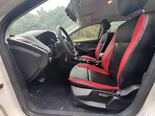 Ford Focus 2012