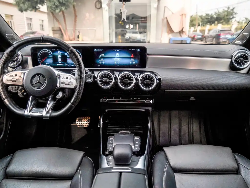 Mercedes-Benz Mercedes CLA AMG 2022 — фото 16