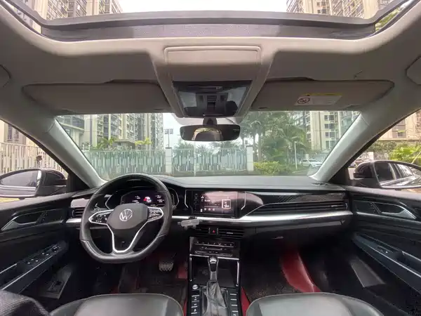 Volkswagen Passat 2024