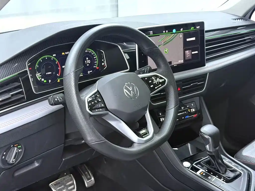Volkswagen Tiguan L 2024