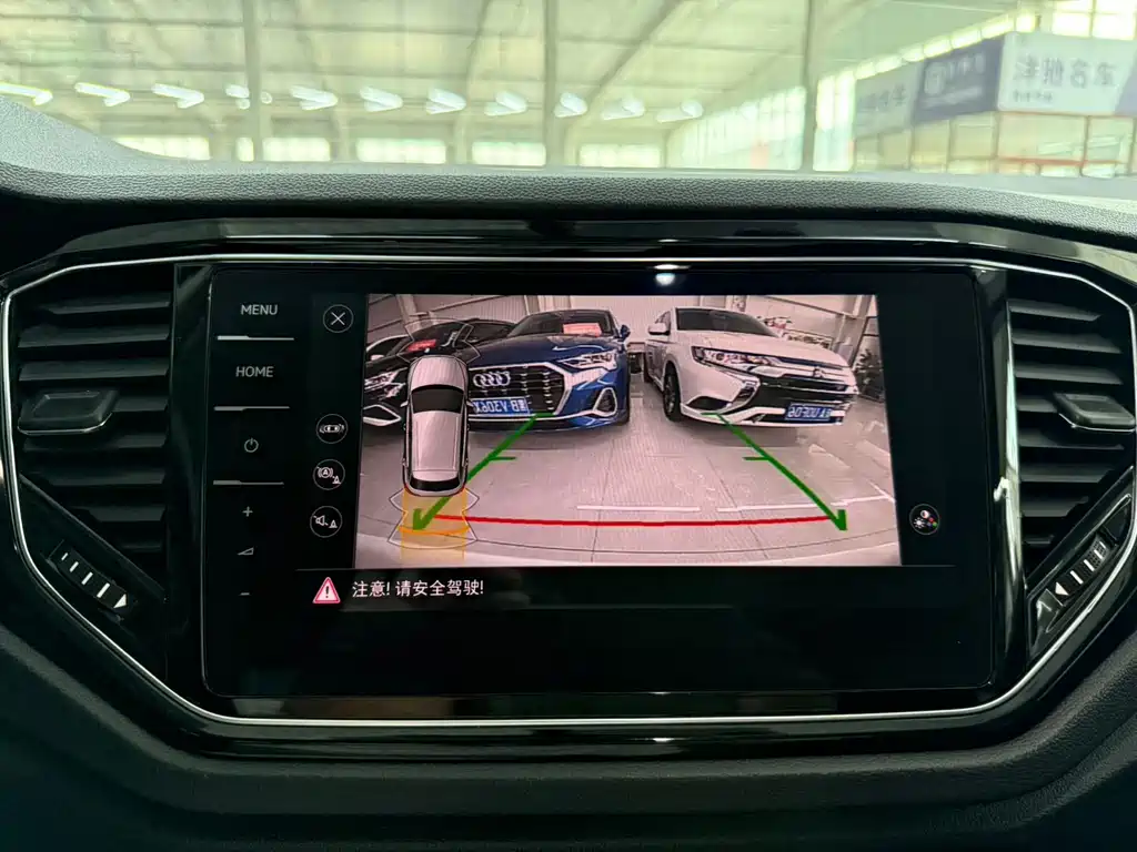 Volkswagen T-Roc 2022 — фото 11