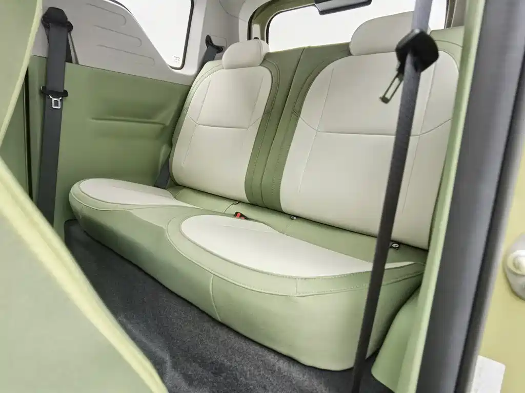 Geely Galaxy Panda 2025 — фото 15