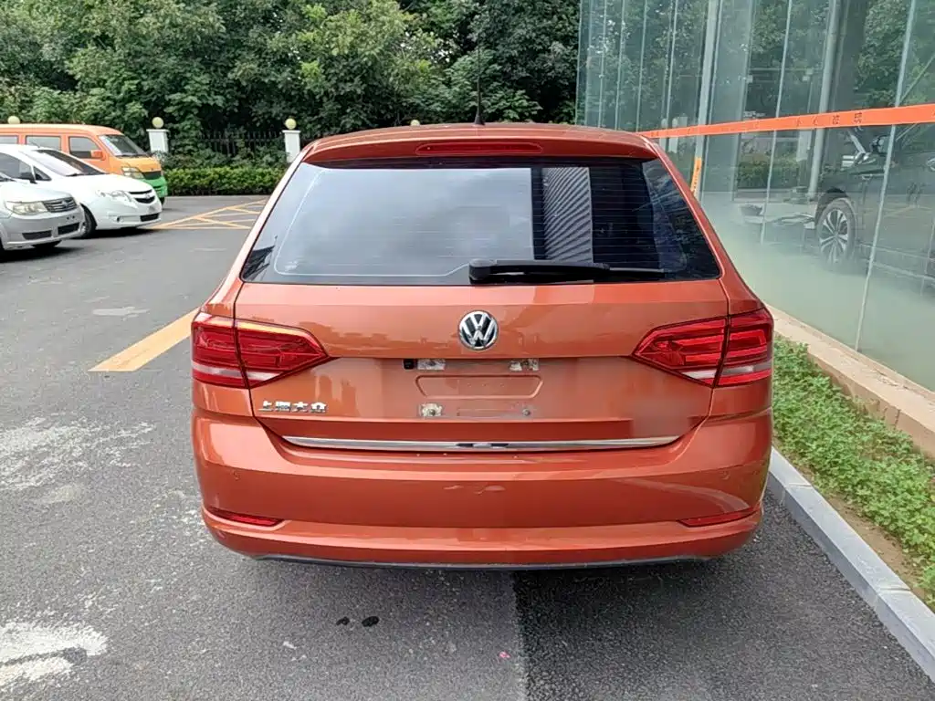 Volkswagen Santana 2015