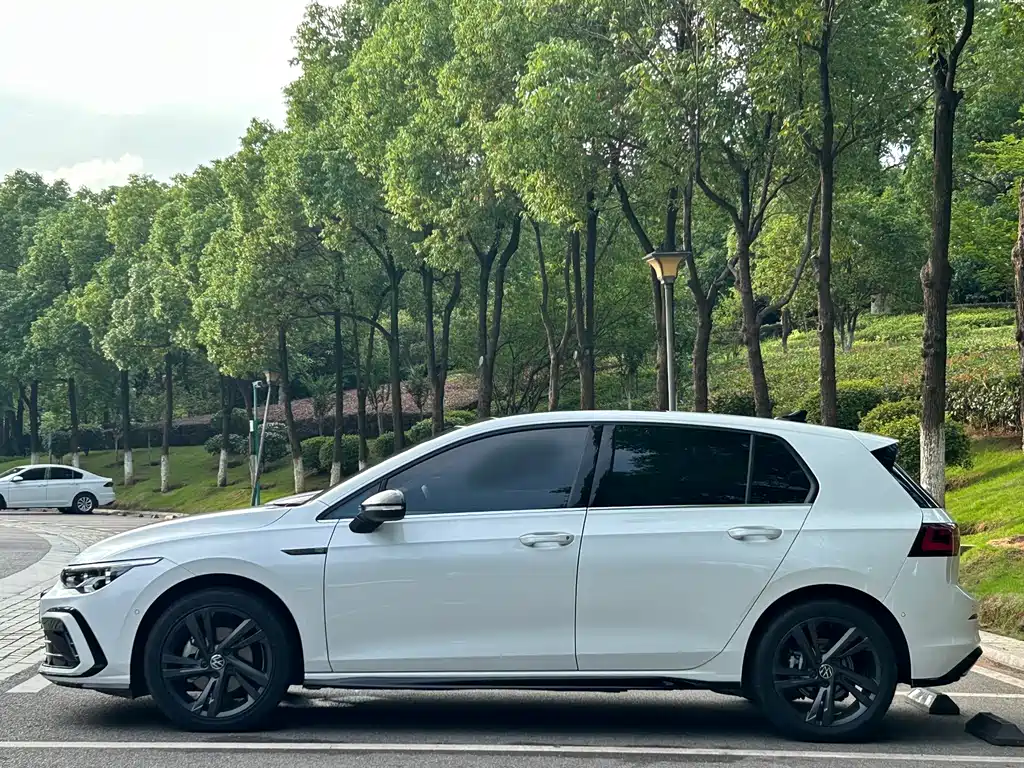 Volkswagen Golf 2022