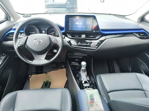Toyota C-HR 2023