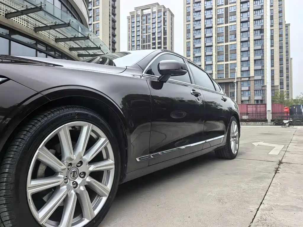 Volvo S90 2017 — фото 7