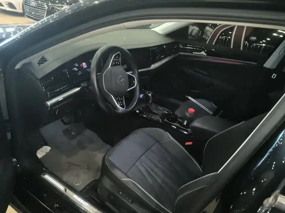 Volkswagen Passat 2023