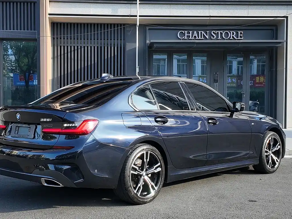 BMW 3 Series 2021