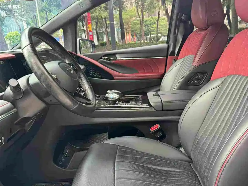 GAC Trumpchi M8 2023 — фото 9