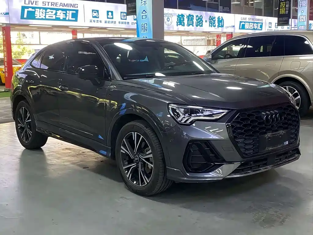 Audi Q3 Sportback 2023 — фото 2