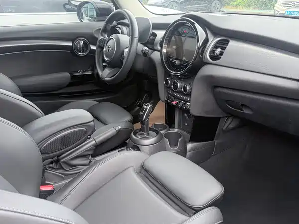 MINI 2022