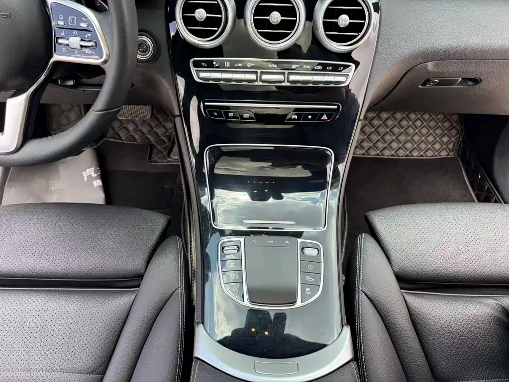 Mercedes-Benz GLC 2021 — фото 31