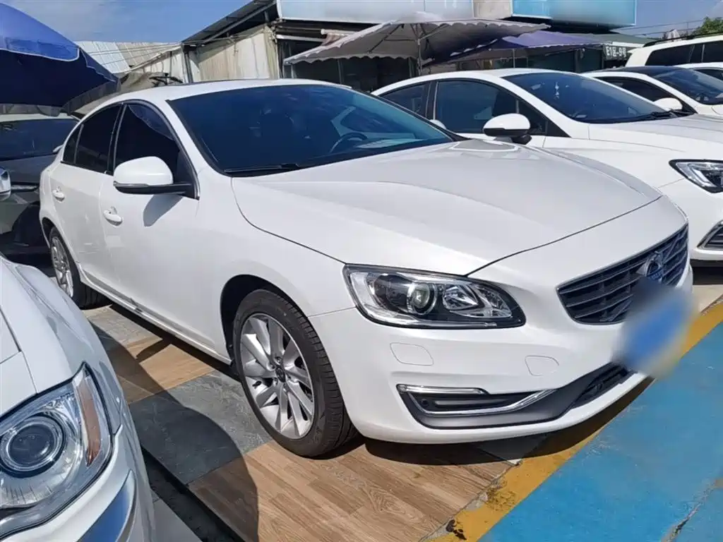 Volvo S60 2016 — фото 4