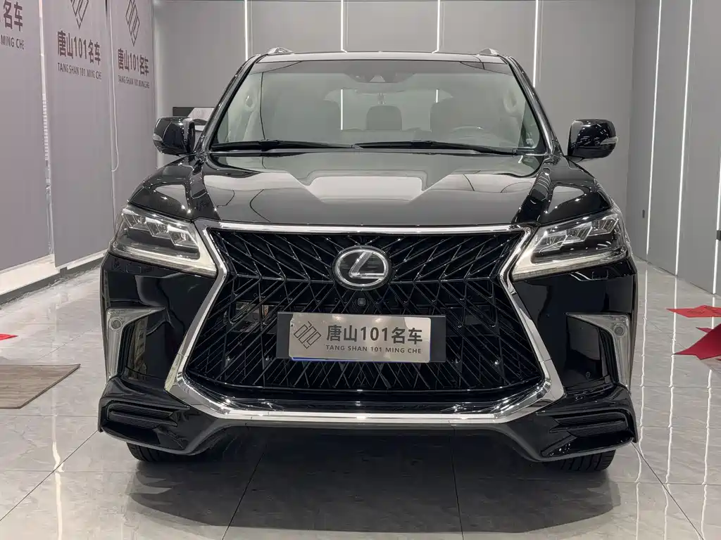 Lexus LX 2017 — фото 2