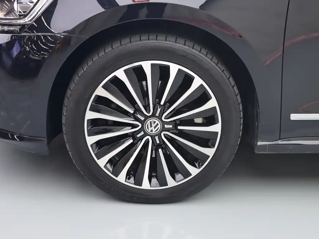 Volkswagen Passat 2017 — фото 4