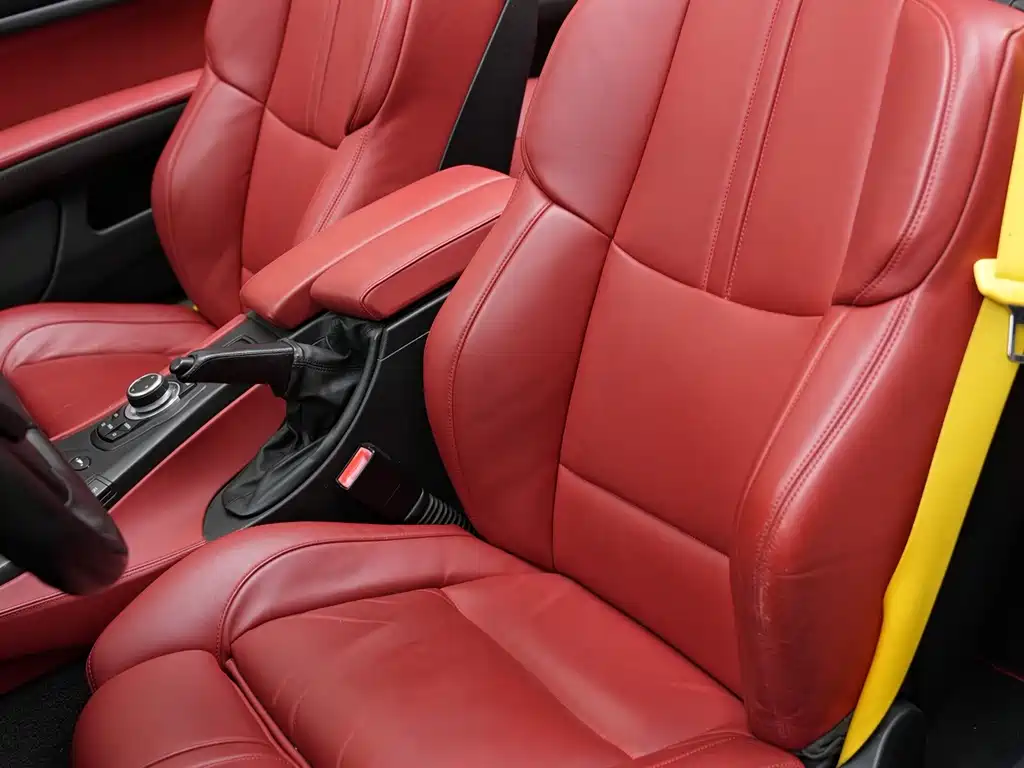 BMW M3 2010 — фото 10