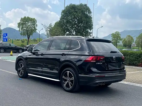 Volkswagen Tiguan L 2021