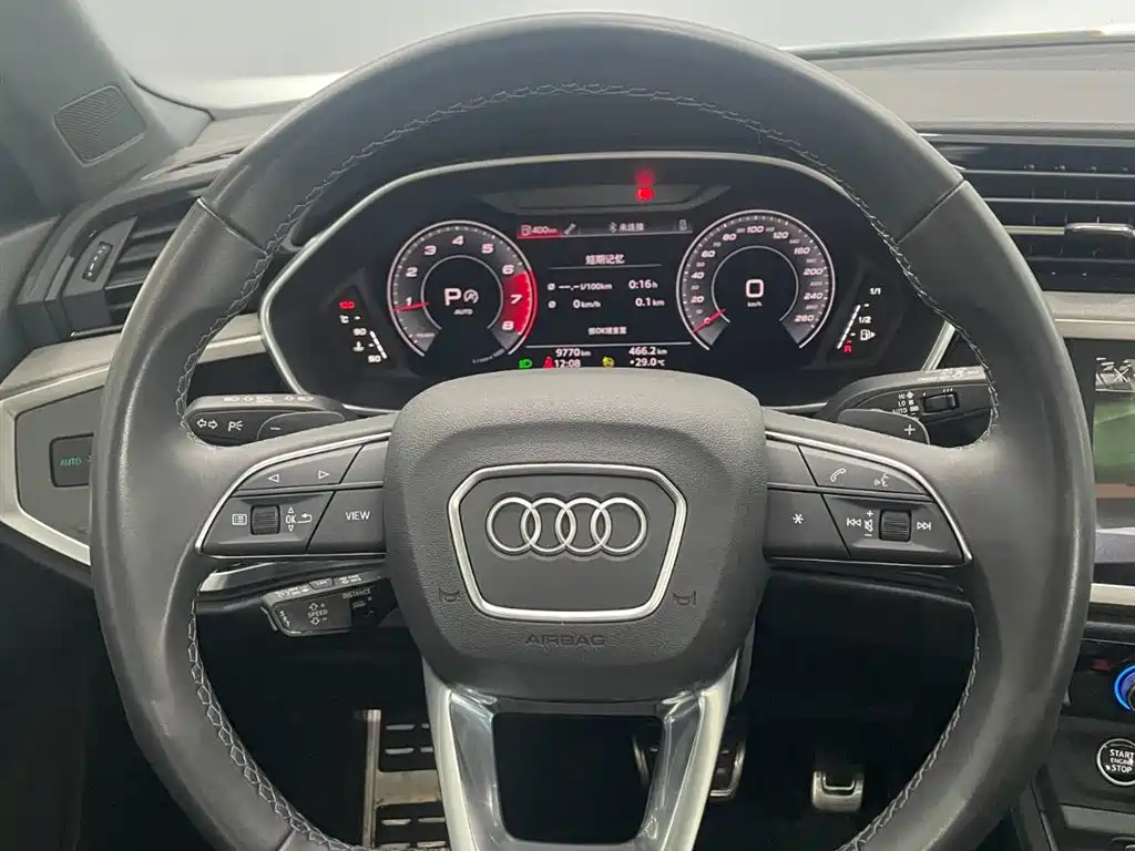 Audi Q3 2025 — фото 12