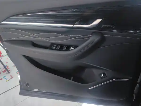 Geely Xingyue L 2026