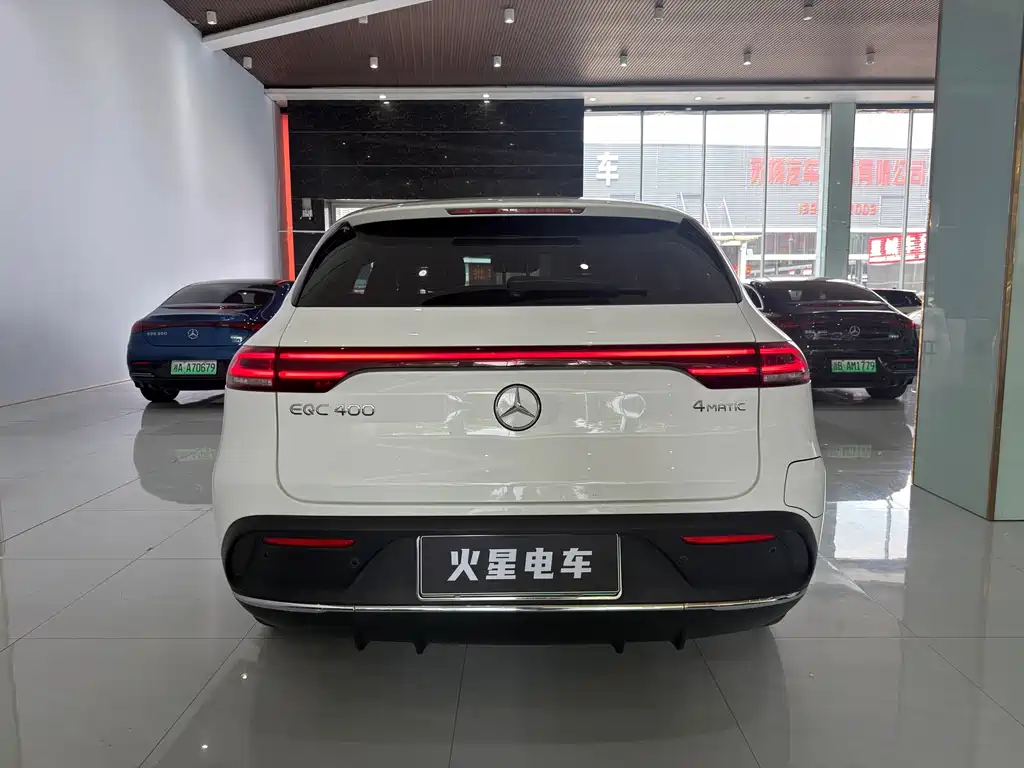 Mercedes-Benz EQC 2023 — фото 14