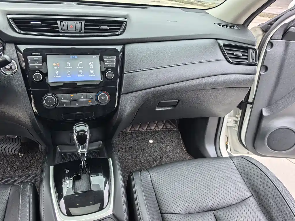 Nissan X-Trail 2018 — фото 14