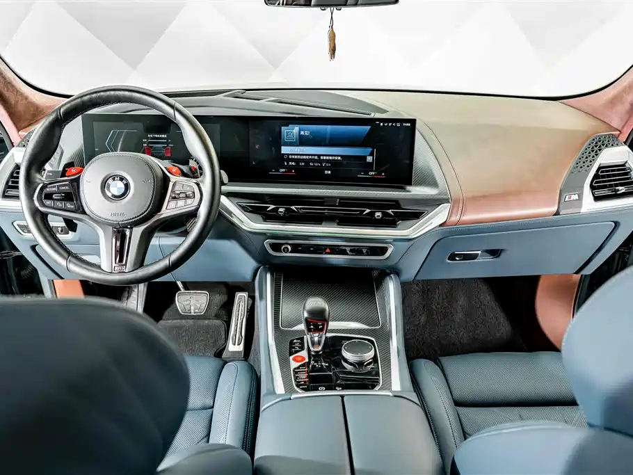 BMW XM 2024 — фото 14