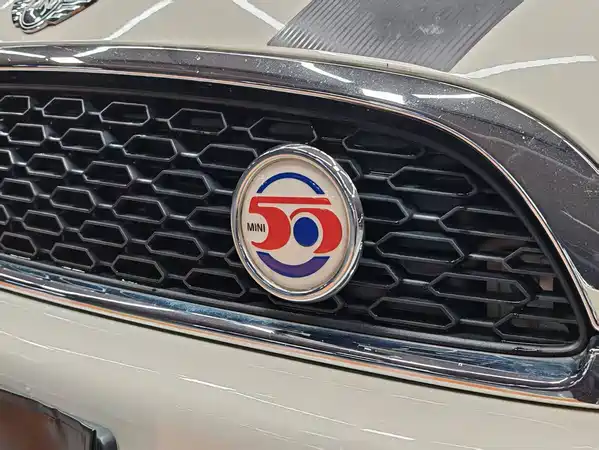 MINI Clubman 2011