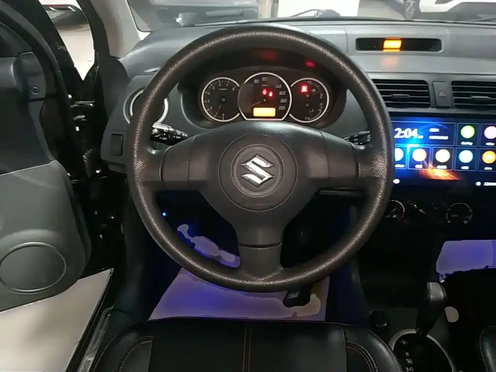 Suzuki Swift 2015 — фото 11