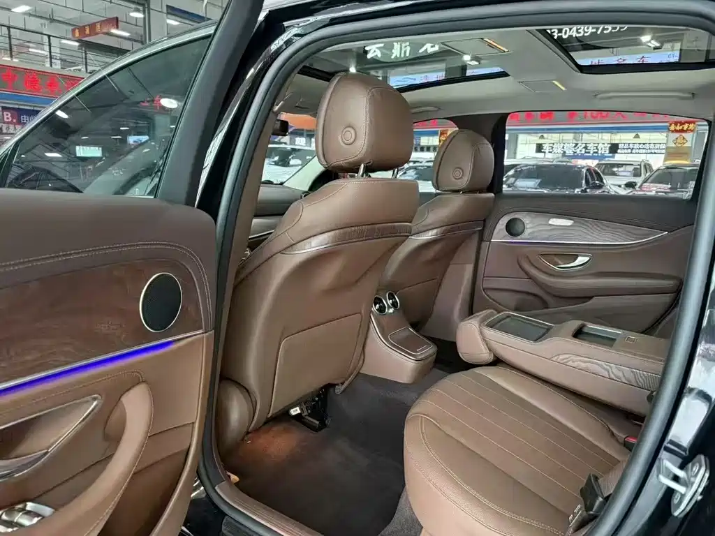 Mercedes-Benz E-Class 2020 — фото 6