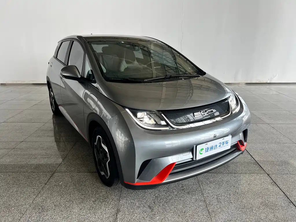 BYD Dolphin 2023