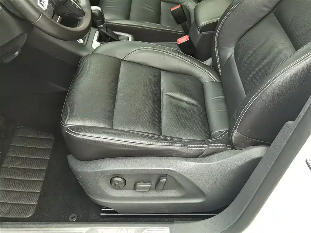 Volkswagen Tiguan 2016 — фото 20