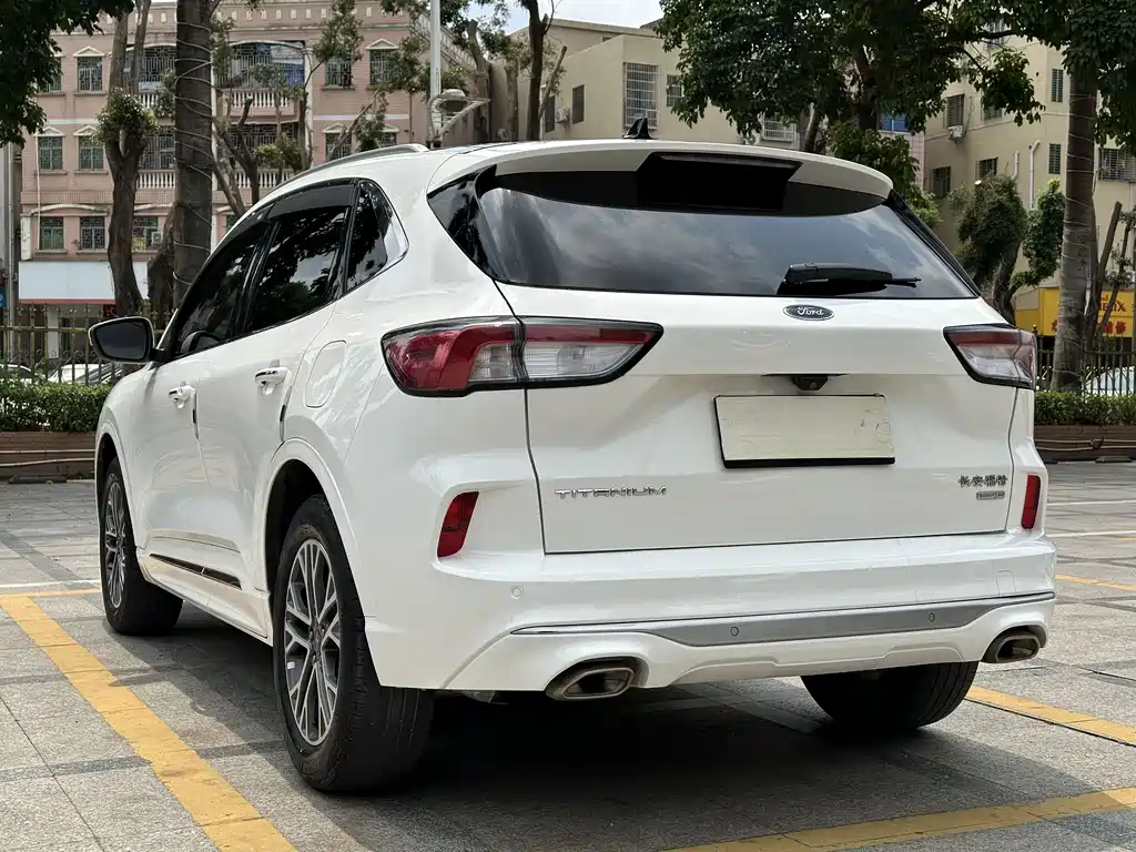 Ford Escape 2021 — фото 6