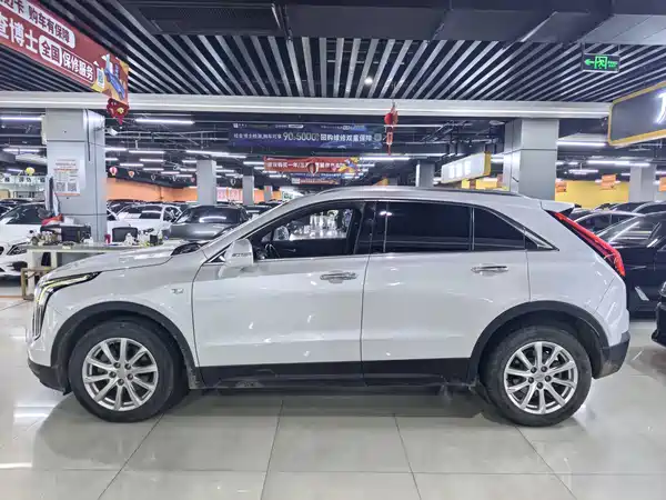 Cadillac XT4 2021