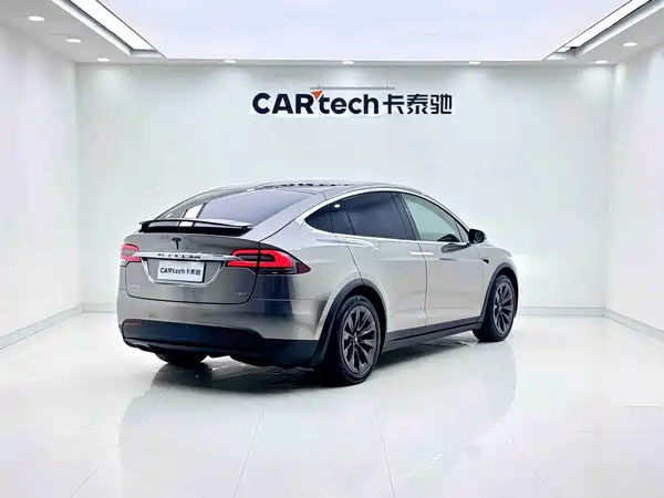 Tesla Model X 2017