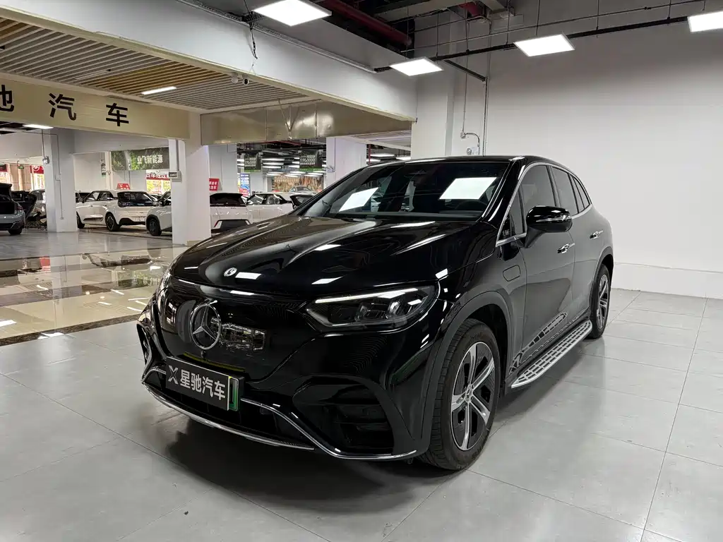 Mercedes-Benz EQE SUV 2023 — фото 1