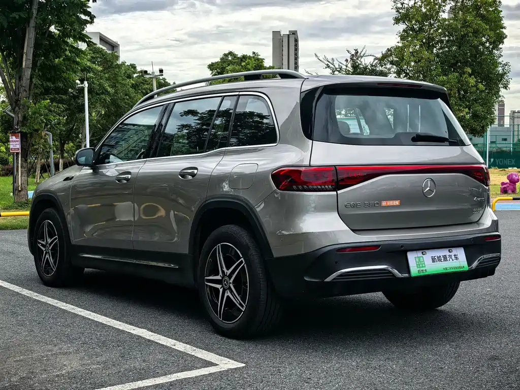 Mercedes-Benz EQB 2022 — фото 10