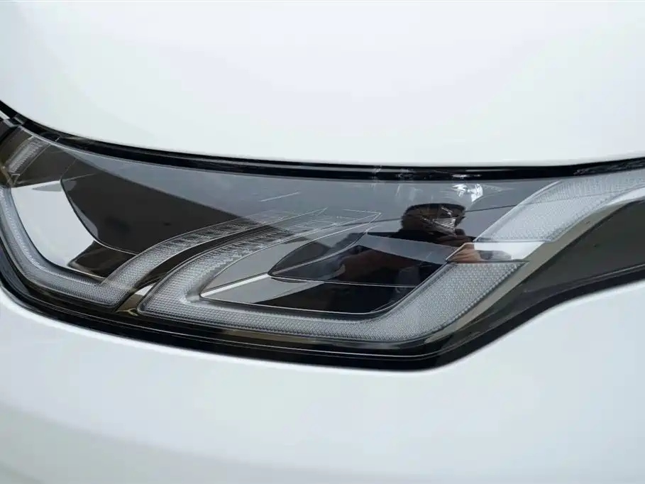 Land Rover Discovery Sport 2024 — фото 15