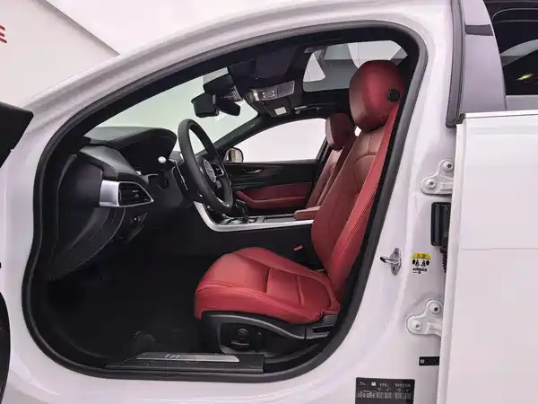 Jaguar XEL 2022