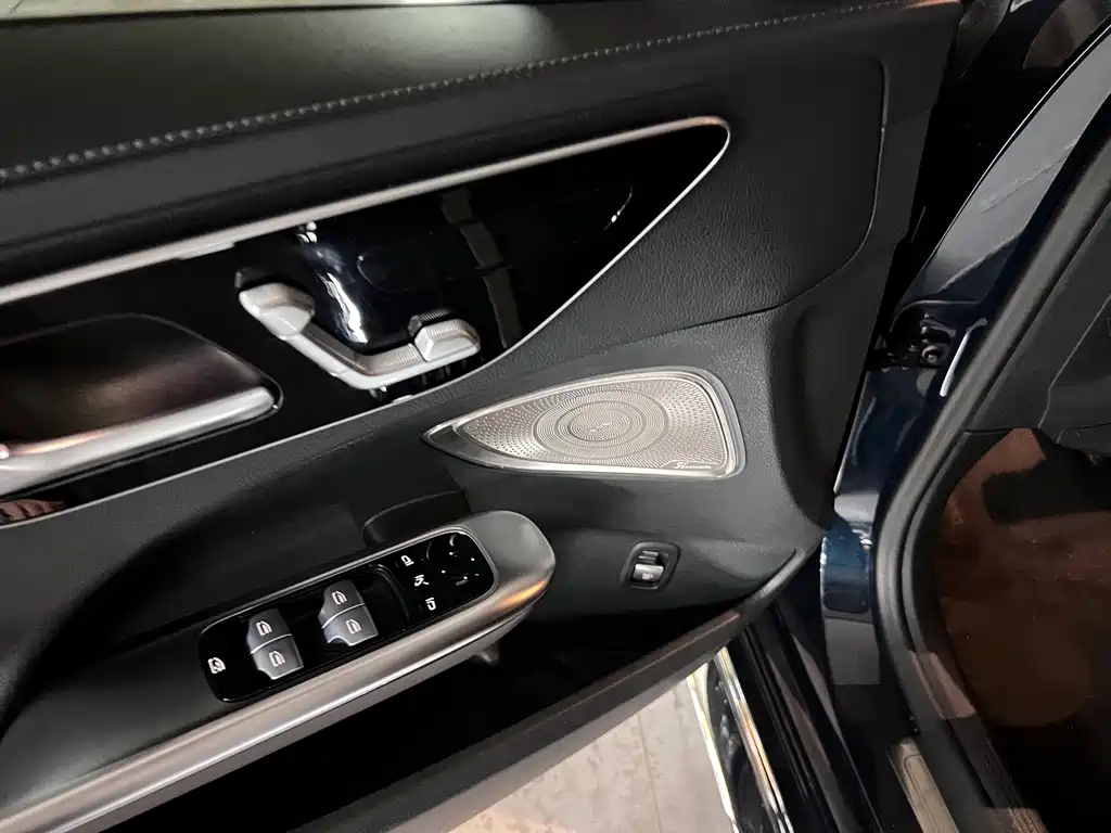 Mercedes-Benz C-Class 2022 — фото 10