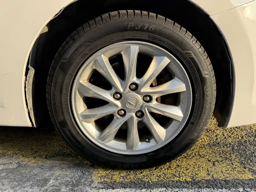 Changan Yuexiang V7 2017 — фото 10