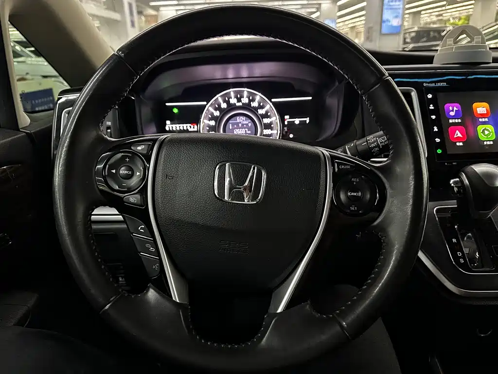 Honda Elysion 2016 — фото 14