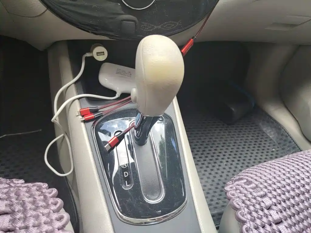 Nissan Tiida 2014