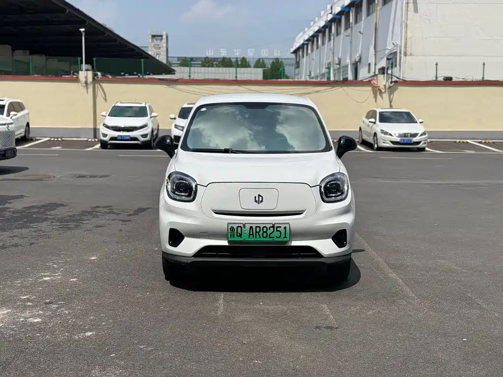 Leapmotor Zero Running T03 2025