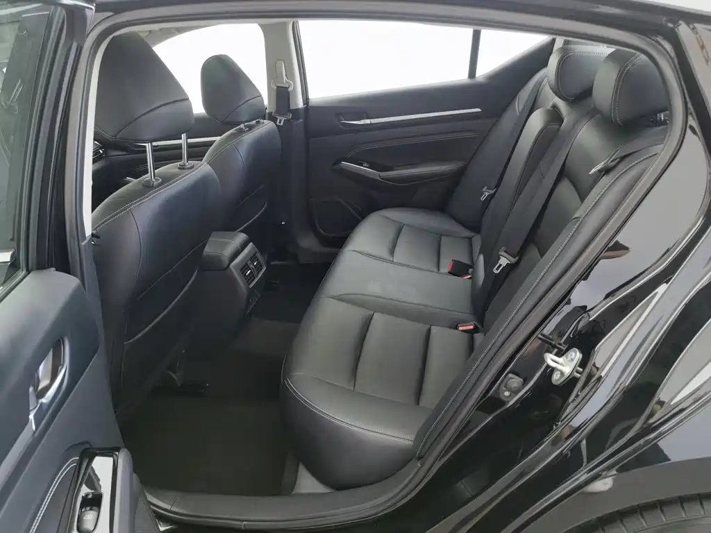 Nissan Teana 2023 — фото 15