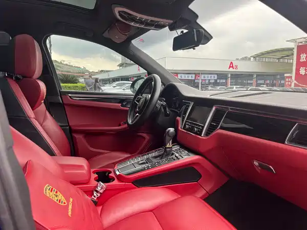 Porsche Macan 2014