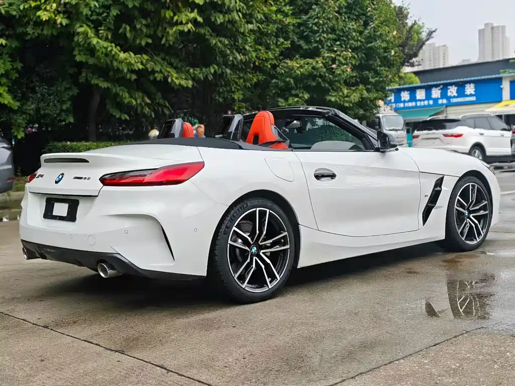 BMW Z4 2021 — фото 9