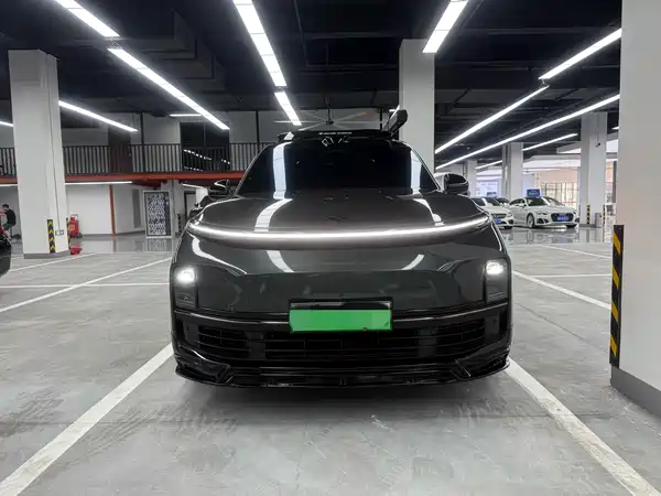 Li Auto L8 2024