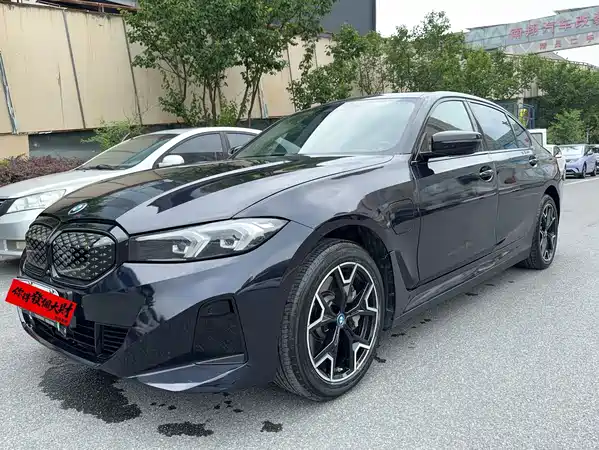 BMW i3 2025