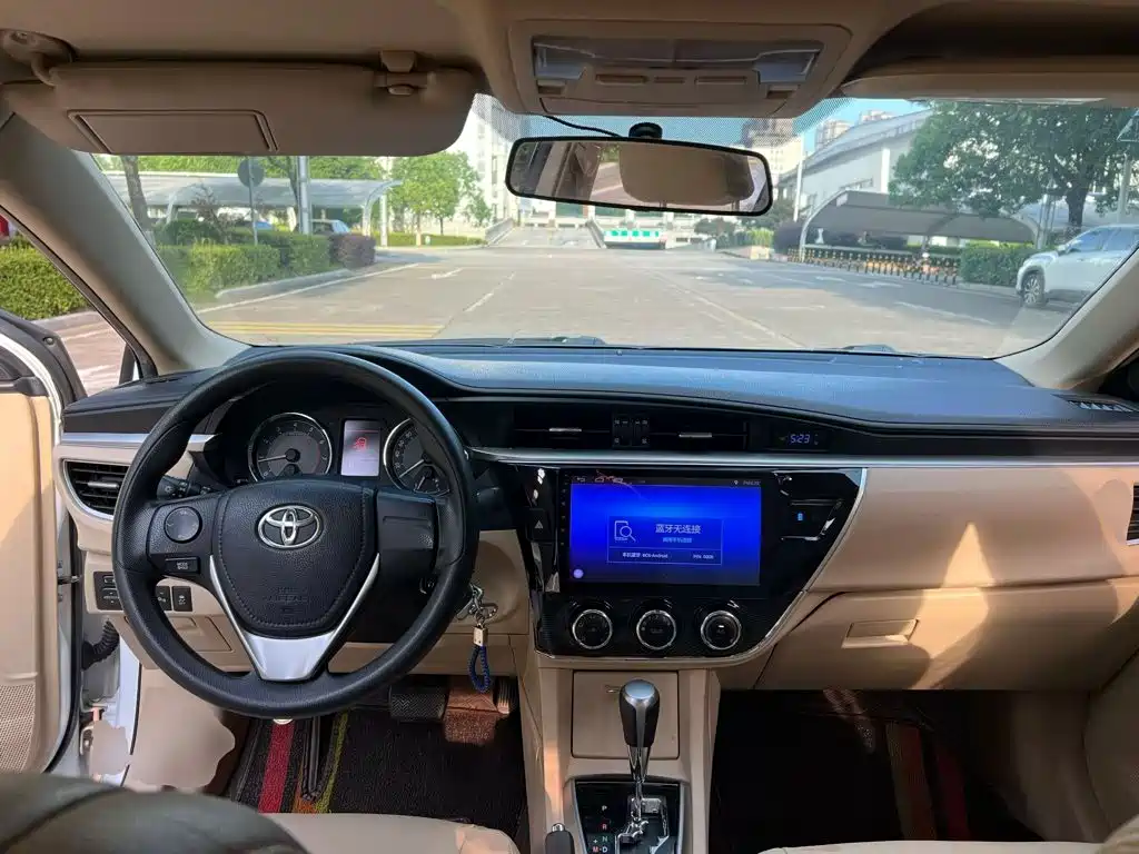 Toyota Corolla 2016 — фото 10